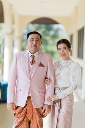 ชุดไทยเจ้าสาว ชุดไทยจักรพรรดิ์ เช่าที่แบมบี้ เวดดิ้ง ห้วยขวาง